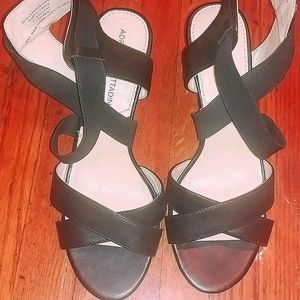 Adrienne Vittadini black wedge sandals
